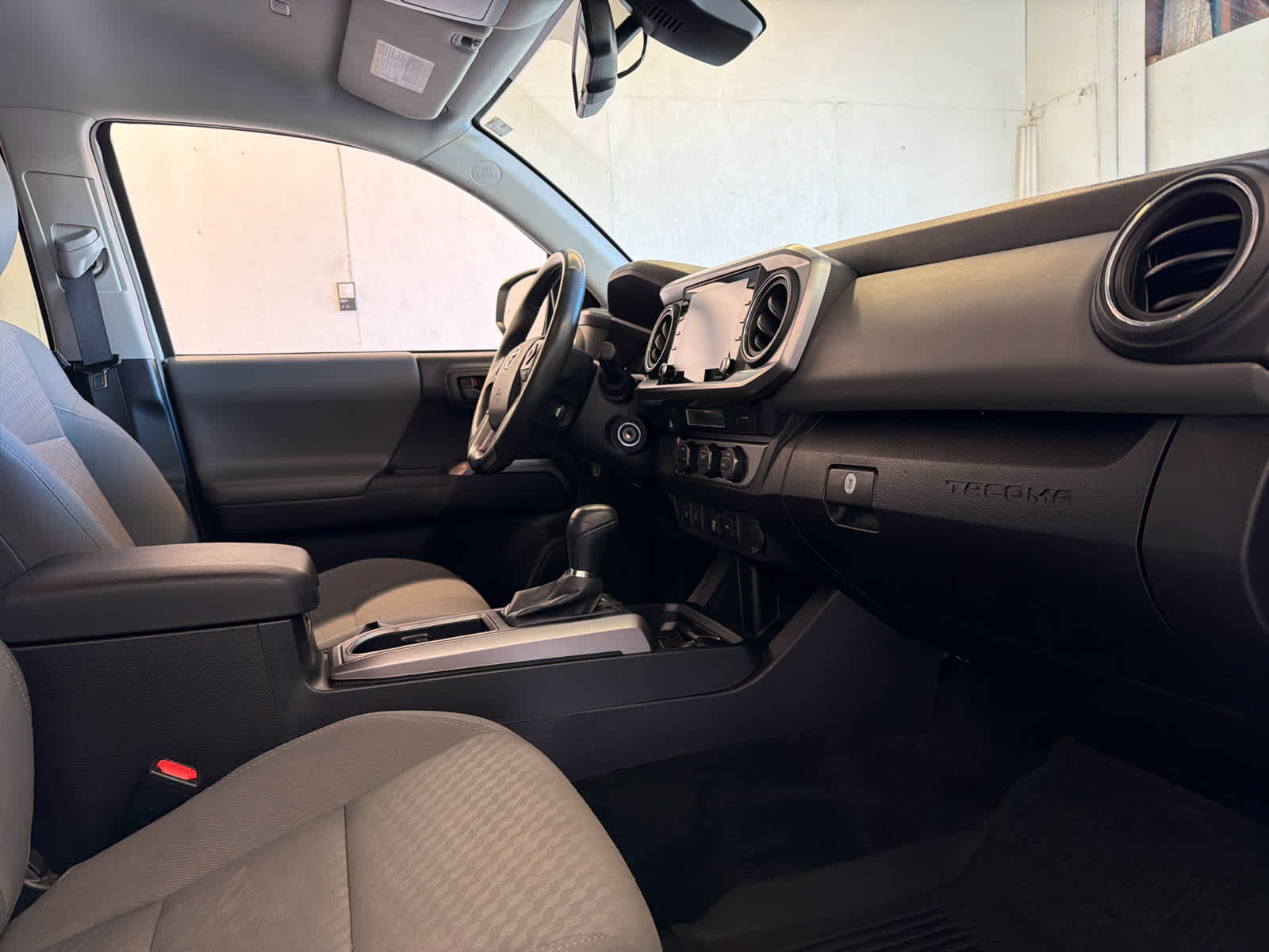 2022 Toyota Tacoma 2WD SR5