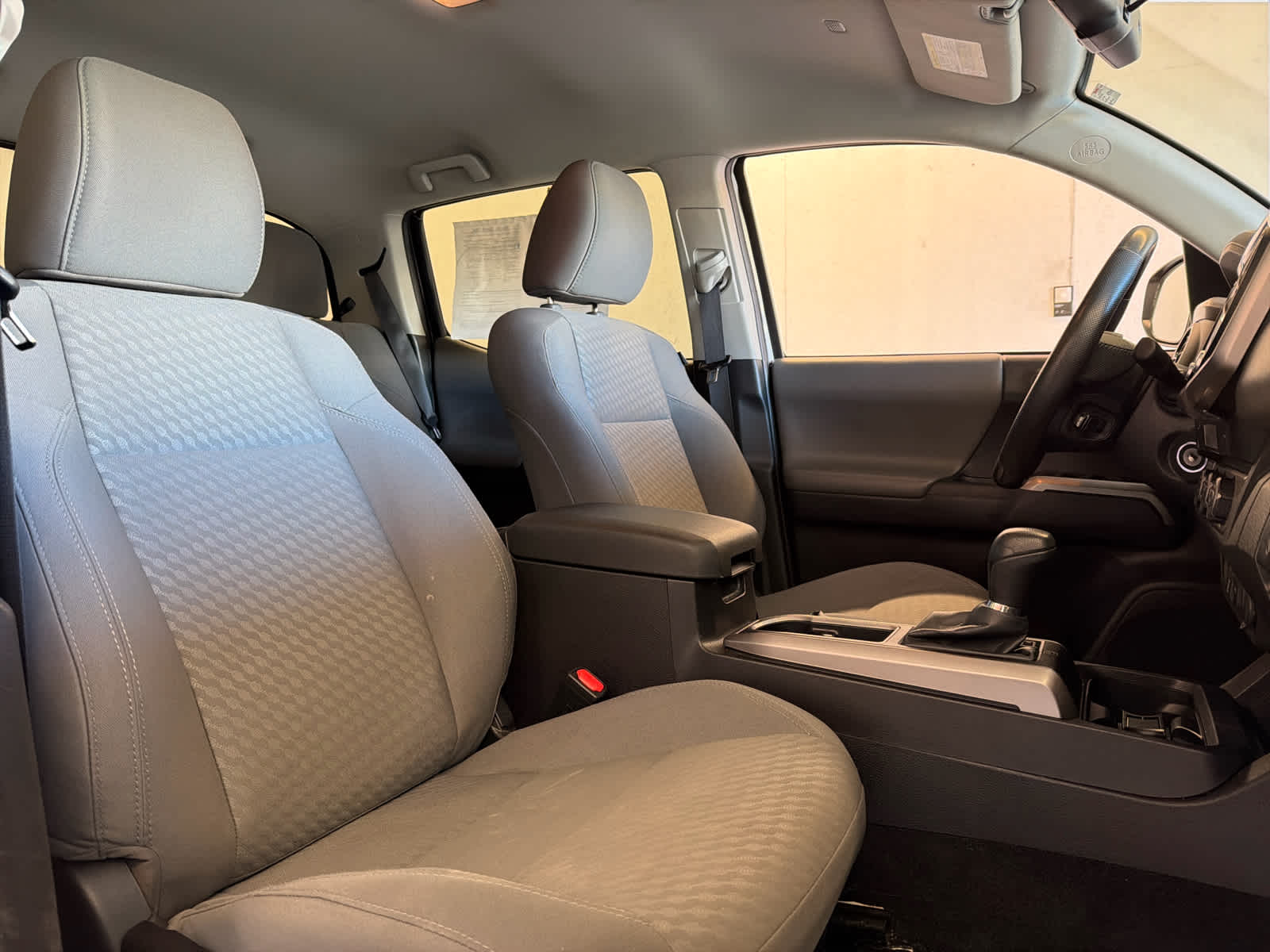 2022 Toyota Tacoma 2WD SR5