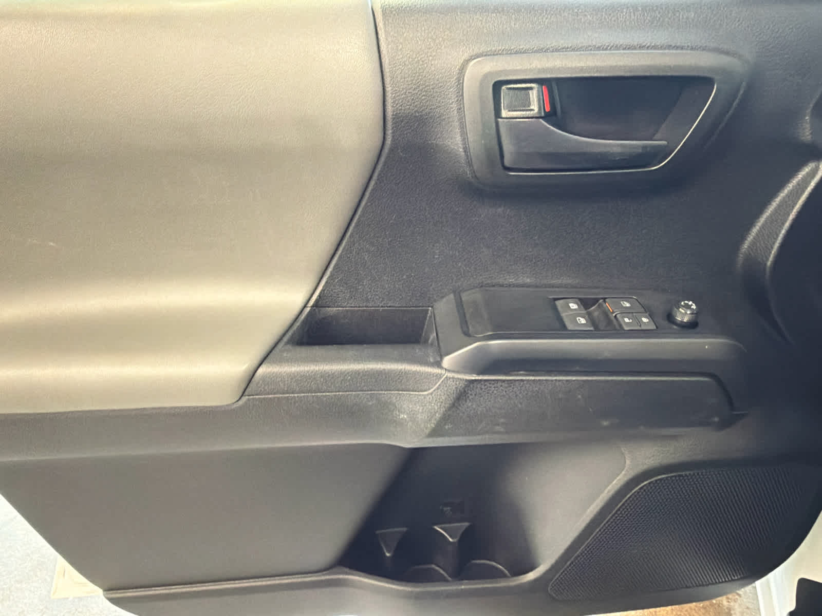 2023 Toyota Tacoma 2WD SR