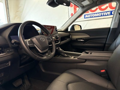 2025 Toyota Grand Highlander XLE