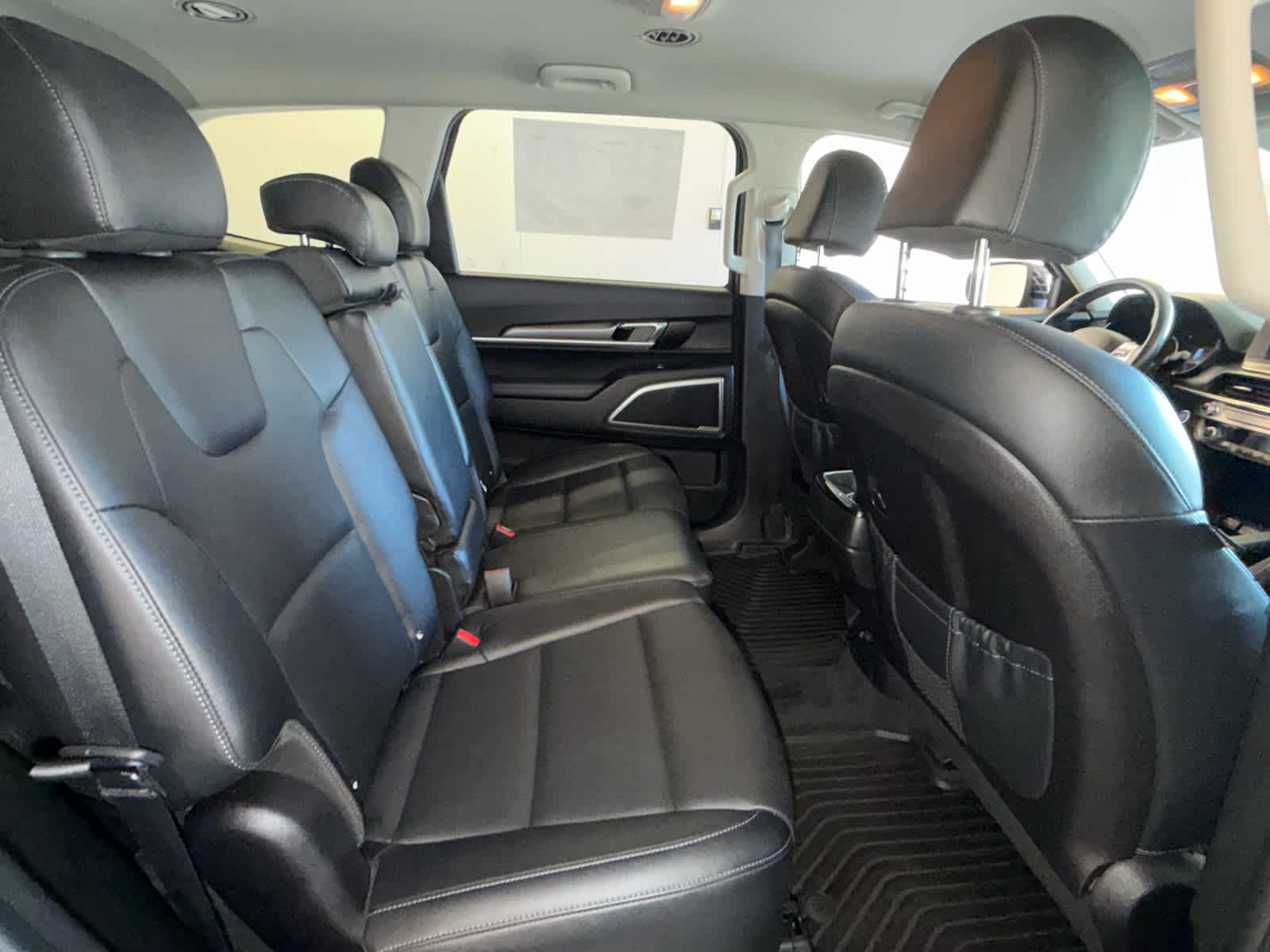 2022 Kia Telluride LX