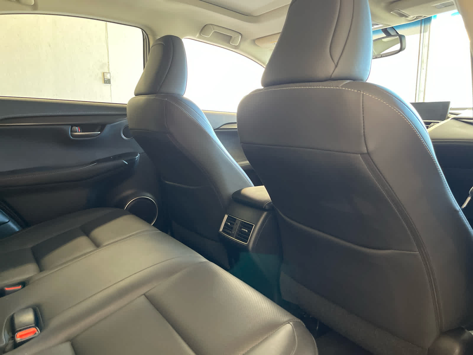 2016 Lexus NX 200t FWD 4dr