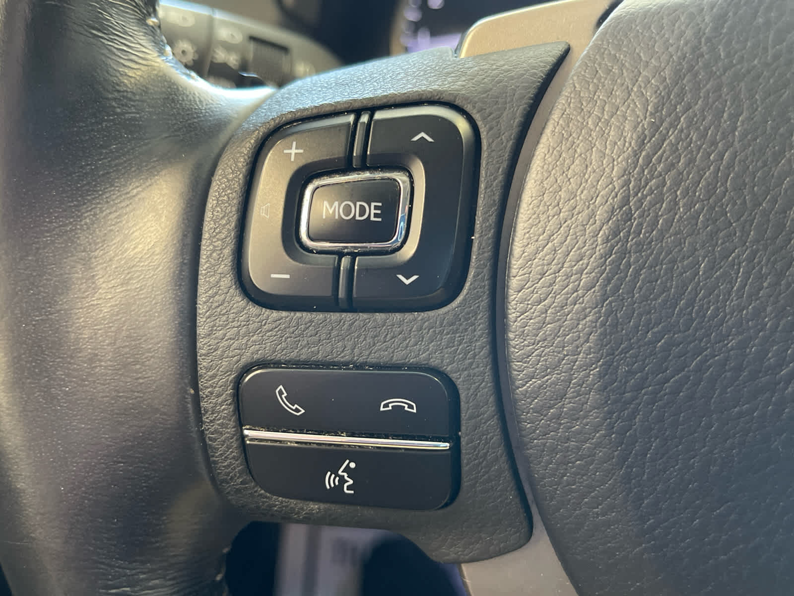 2016 Lexus NX 200t FWD 4dr