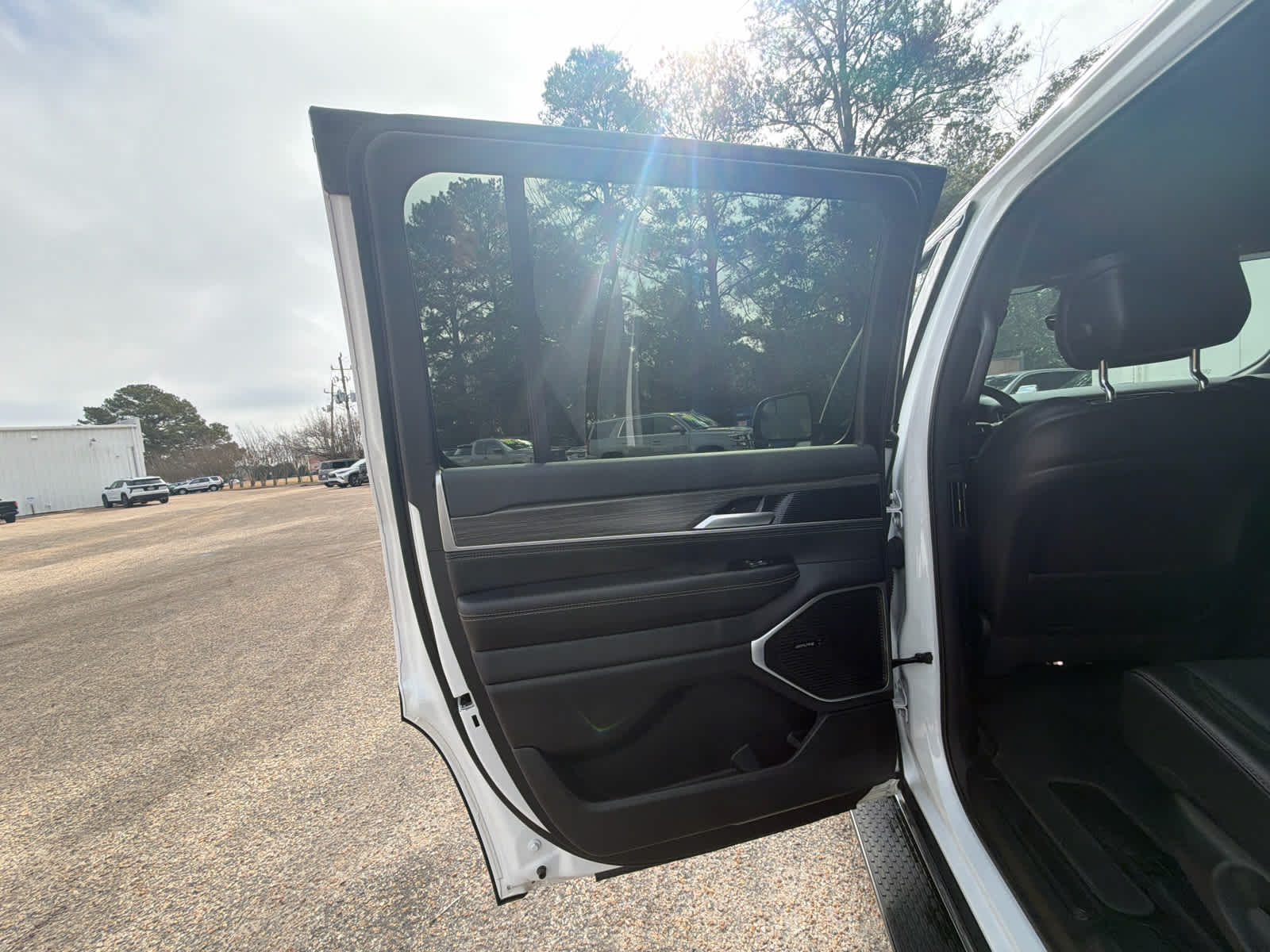 2024 Jeep Wagoneer Series II