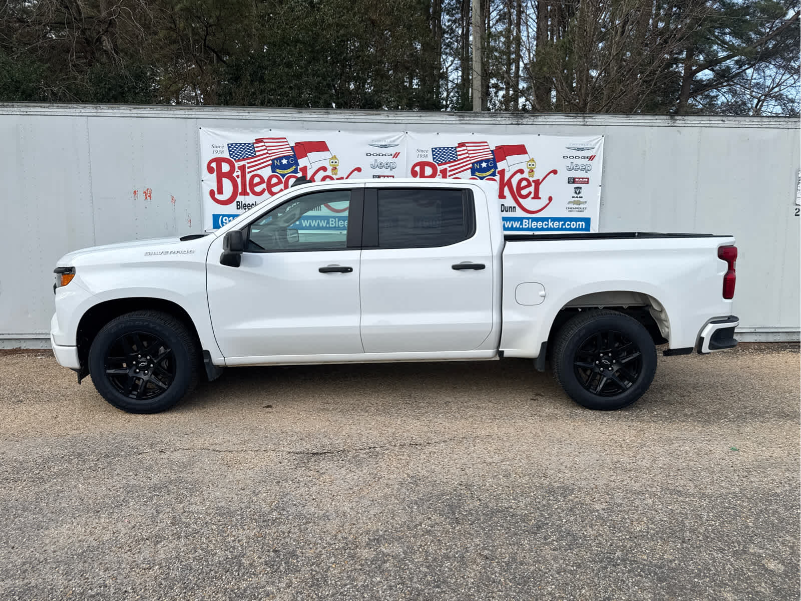 2024 Chevrolet Silverado 1500 Custom