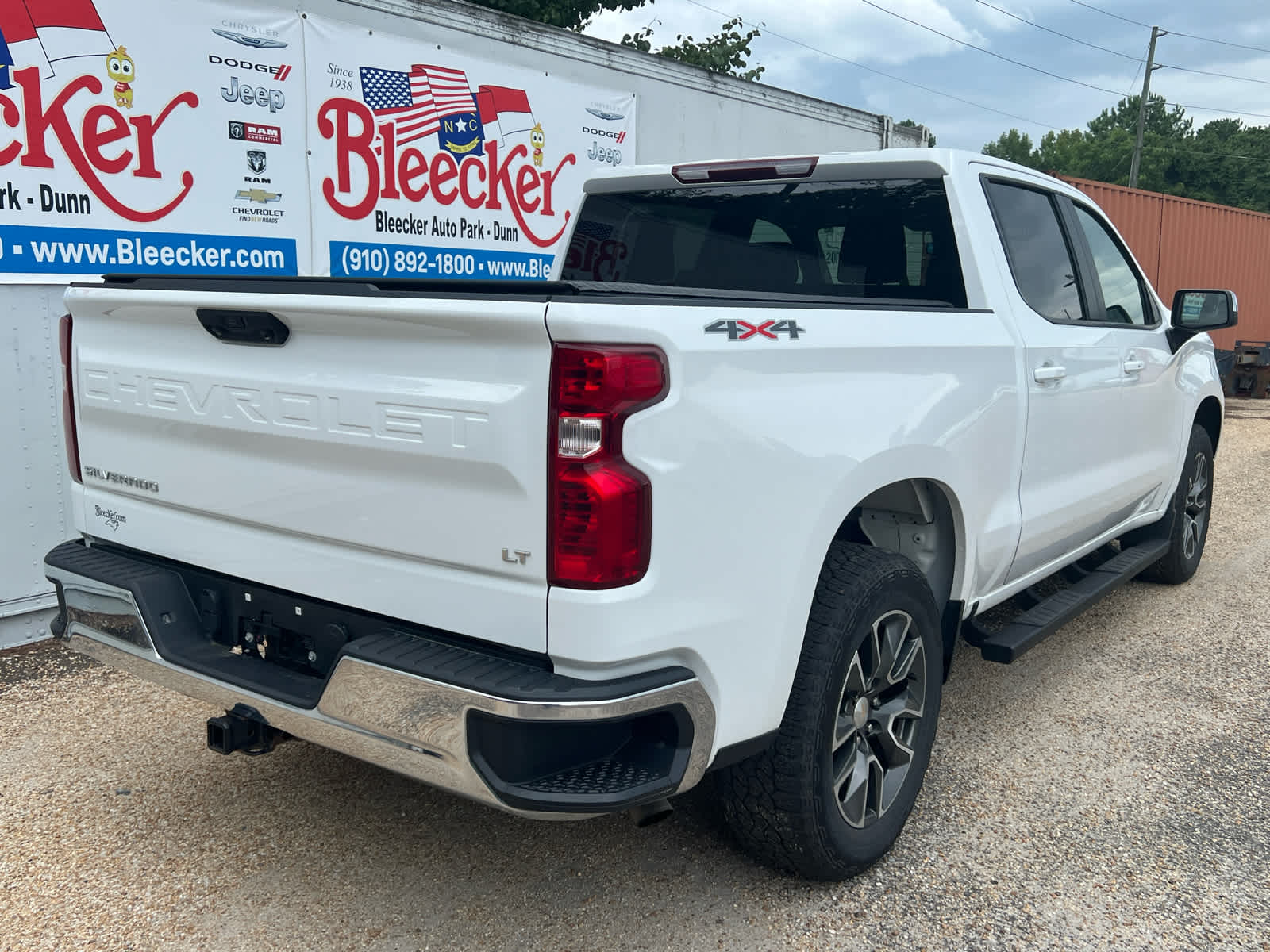 2022 Chevrolet Silverado 1500 LT (2FL)