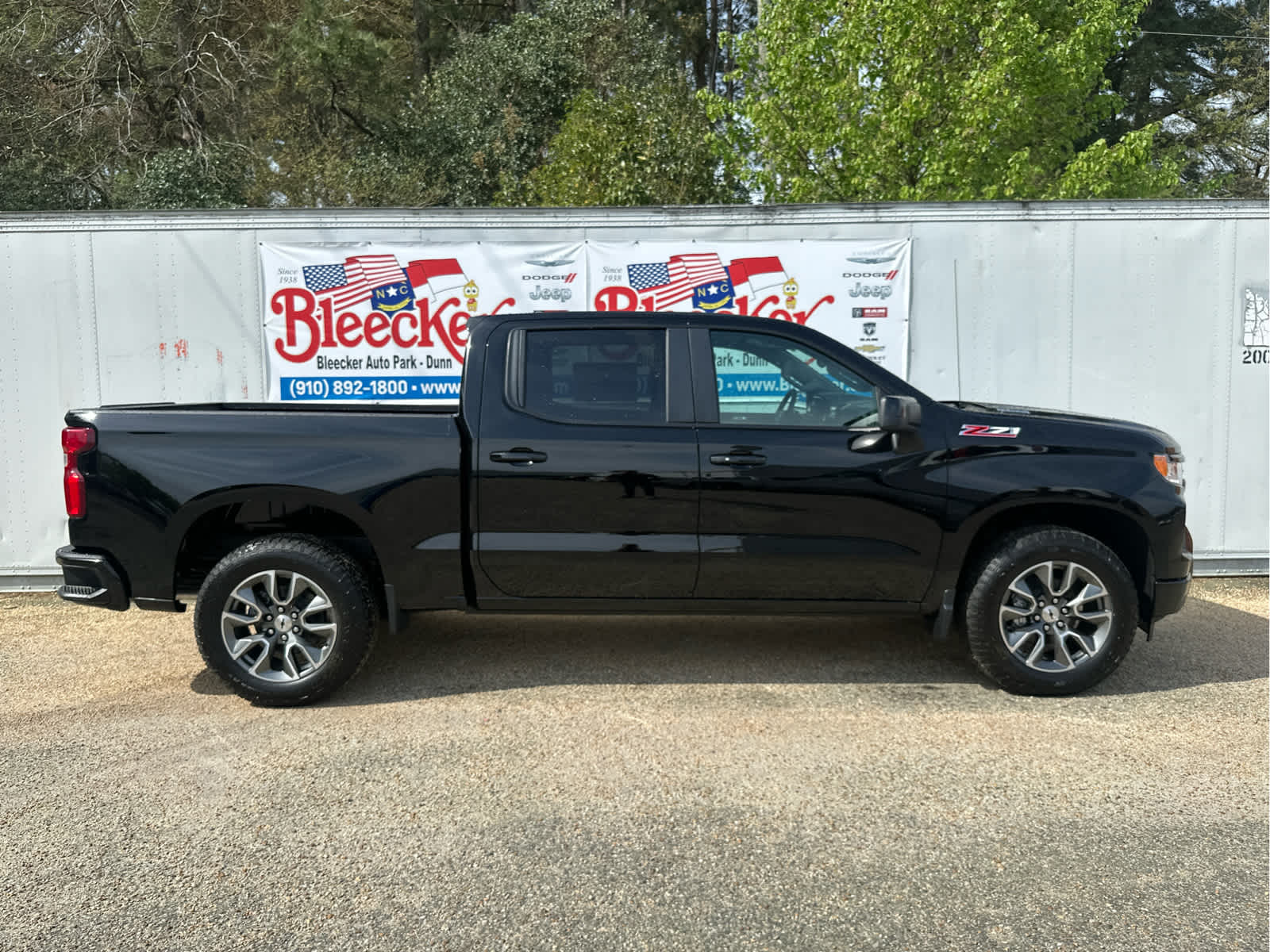 2025 Chevrolet Silverado 1500 RST