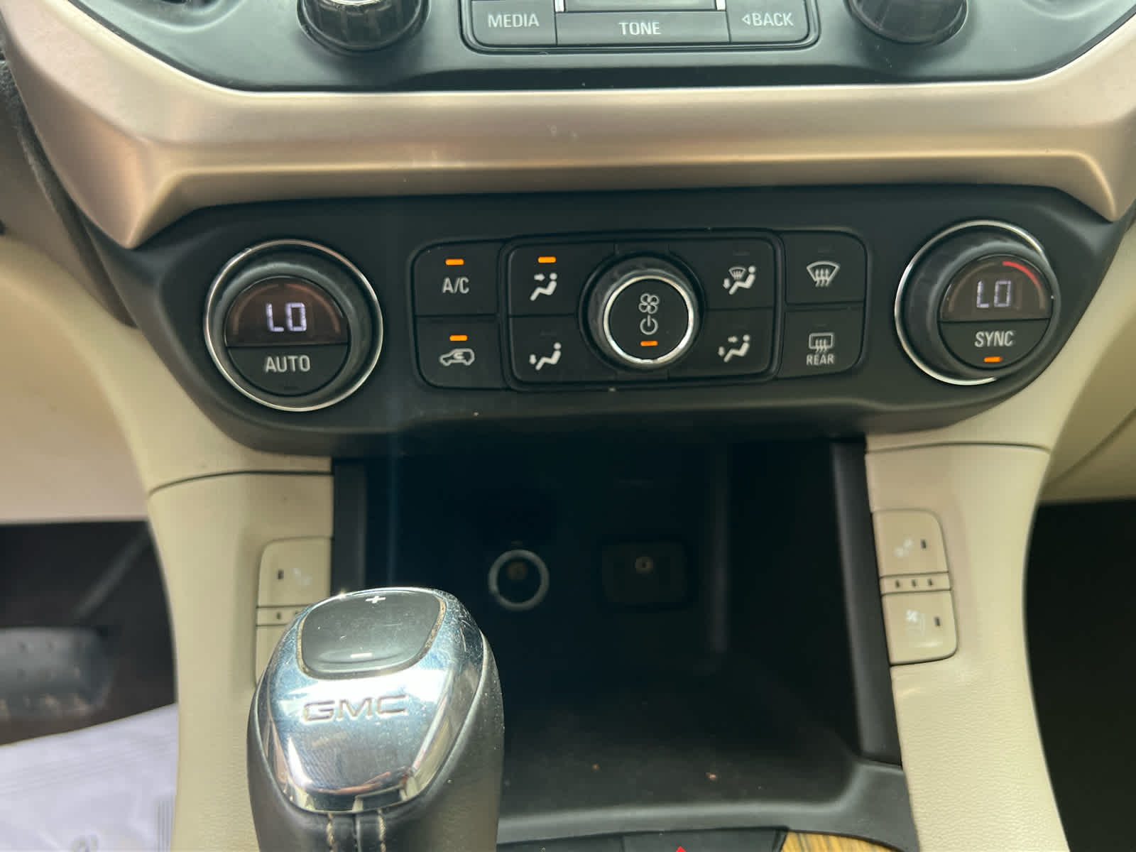 2017 GMC Acadia Denali