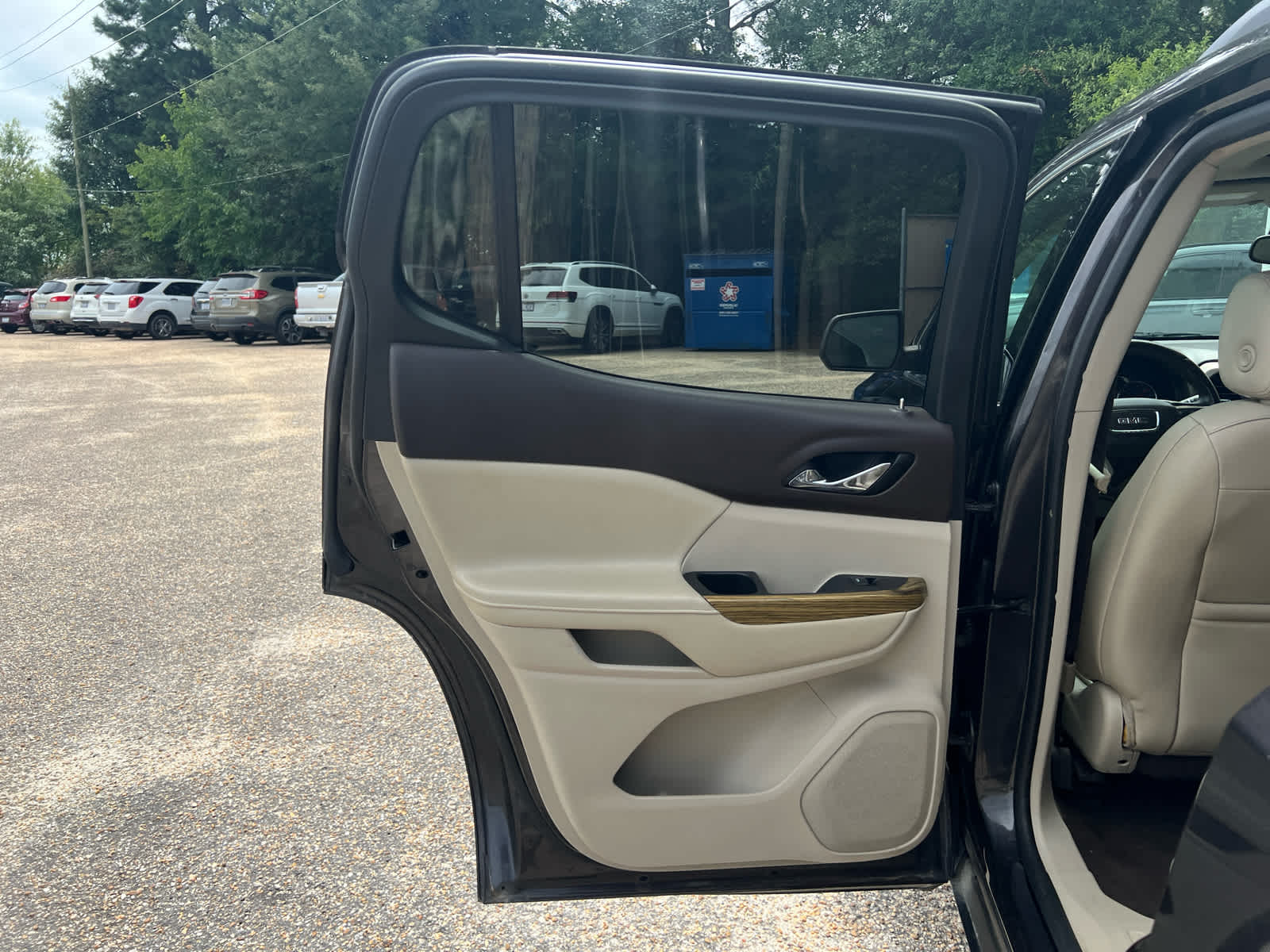 2017 GMC Acadia Denali