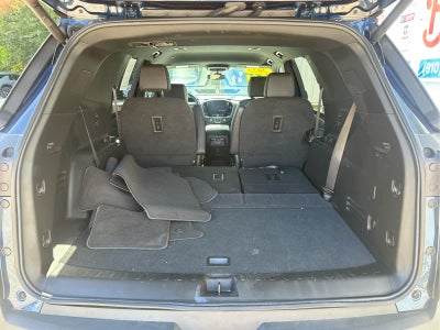 2022 Chevrolet Traverse LT Leather