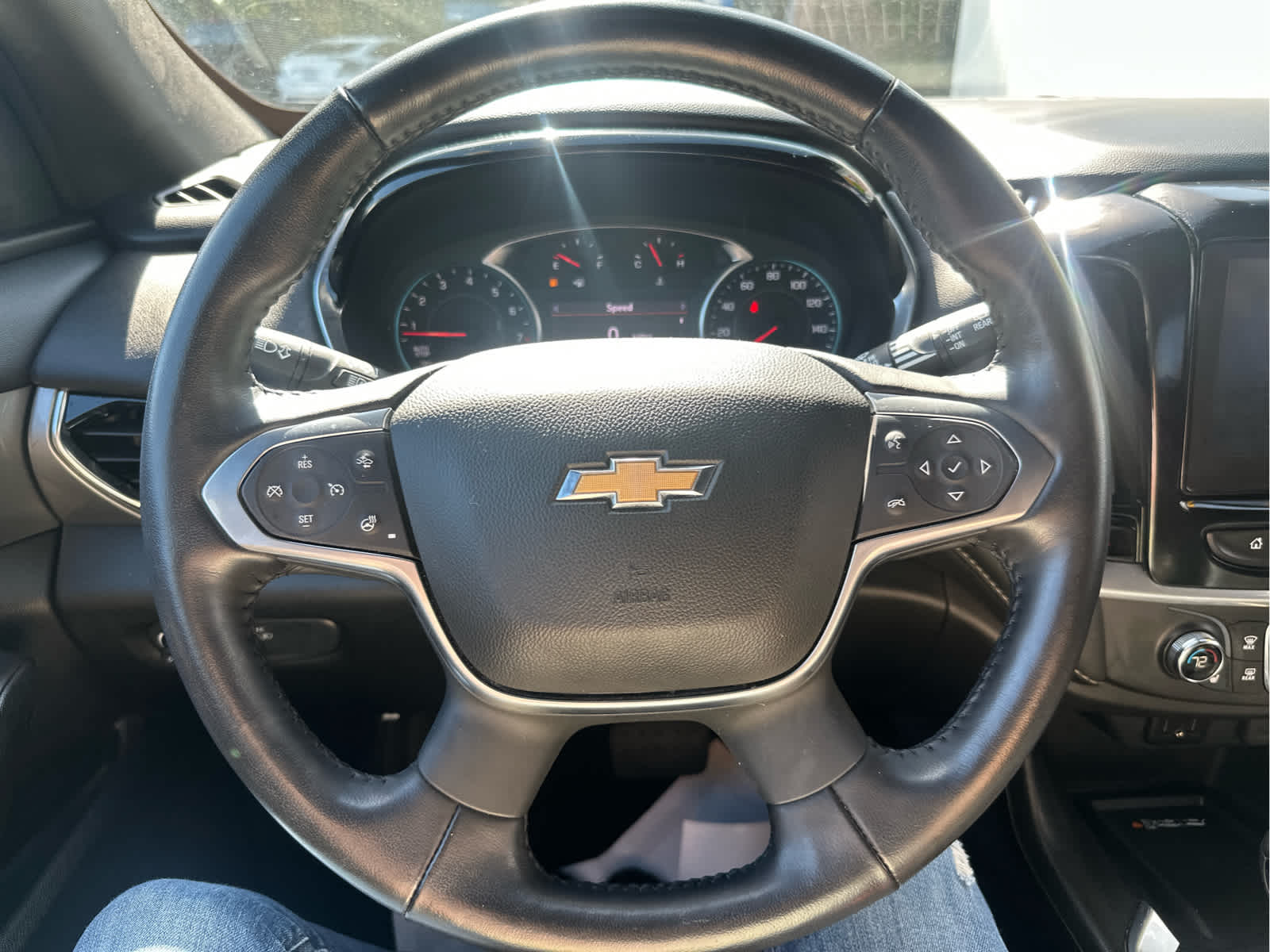 2022 Chevrolet Traverse LT Leather