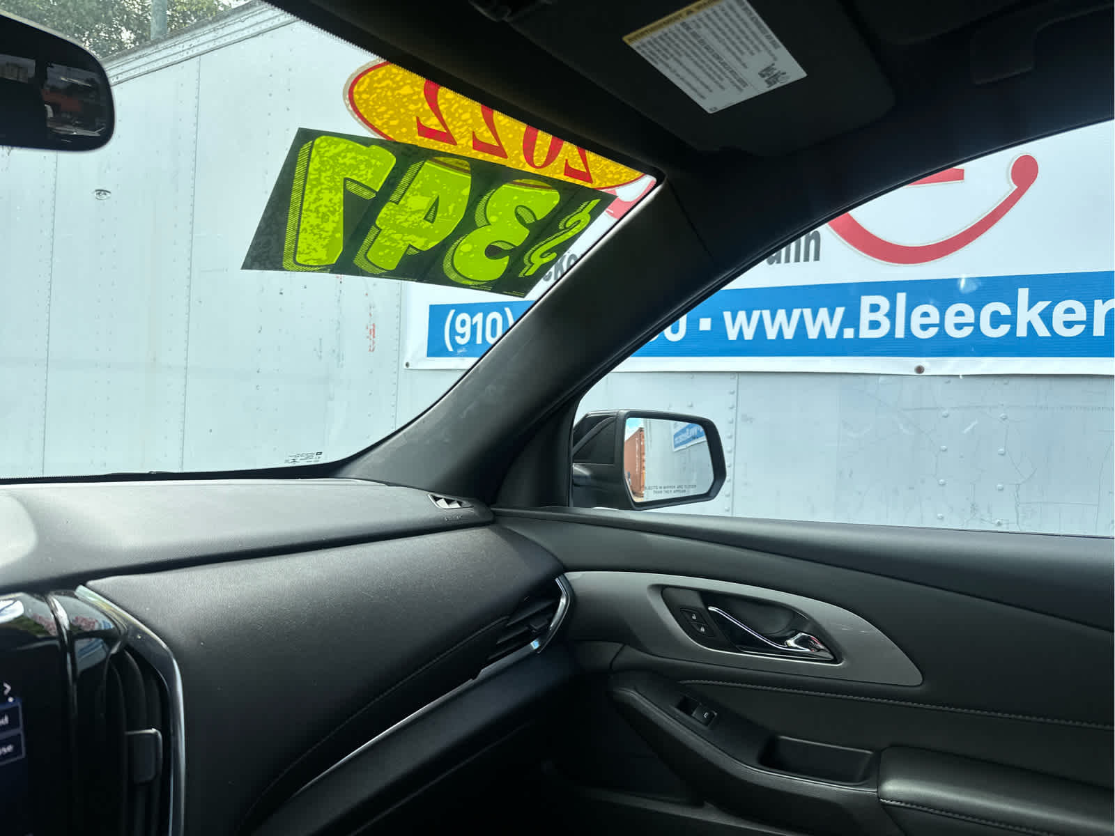 2022 Chevrolet Traverse LT Cloth