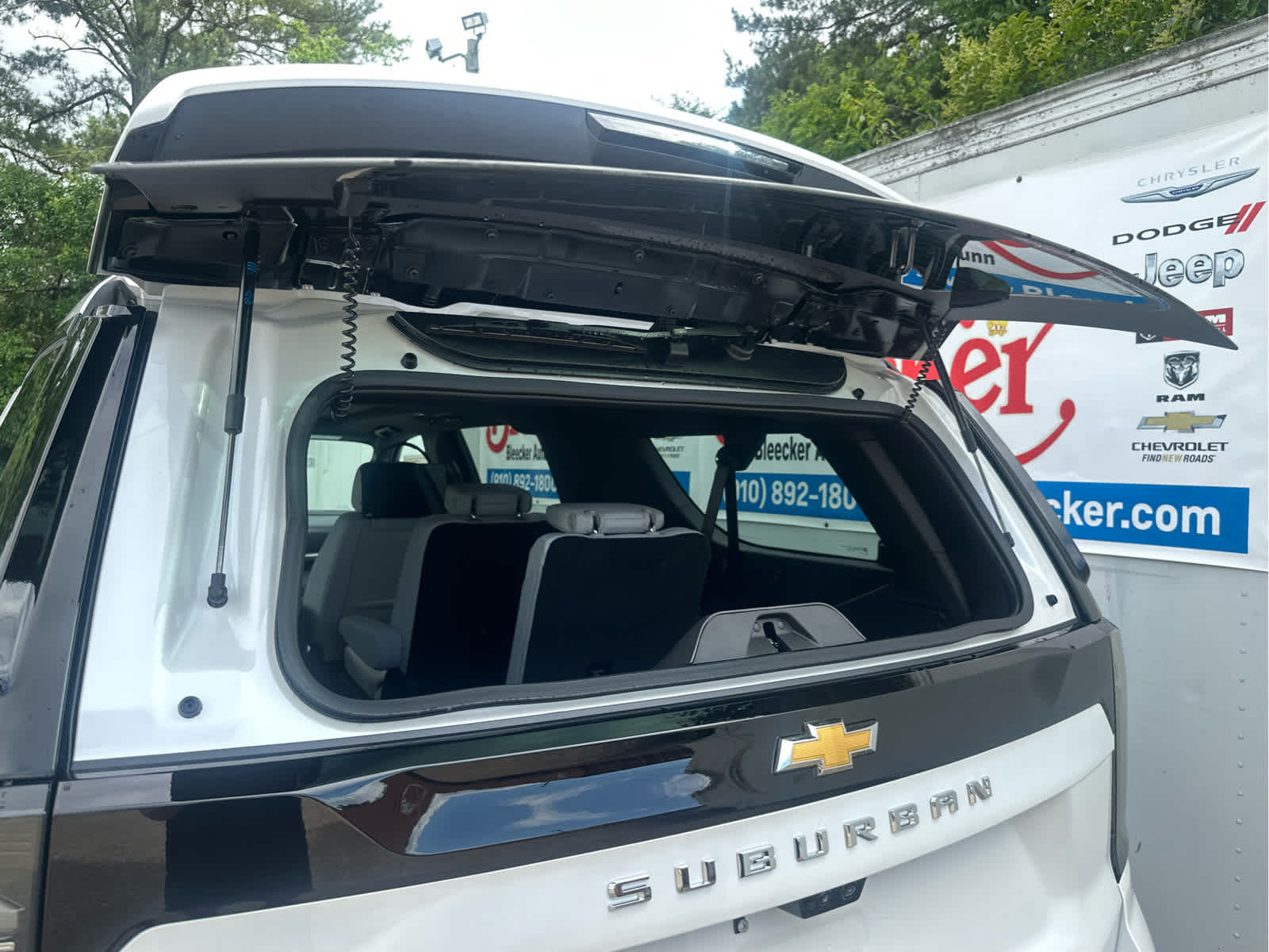 2025 Chevrolet Suburban Premier