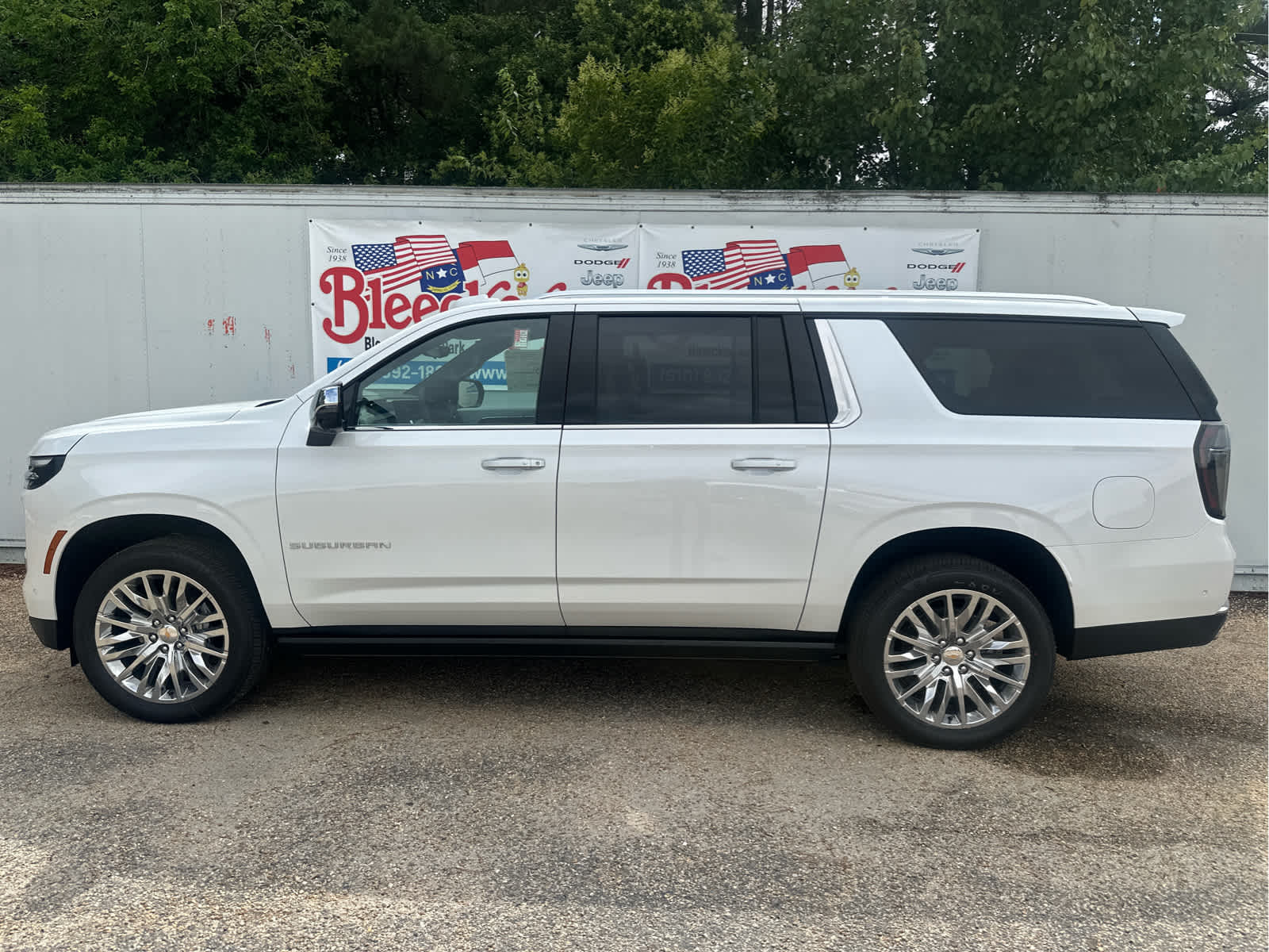 2025 Chevrolet Suburban Premier