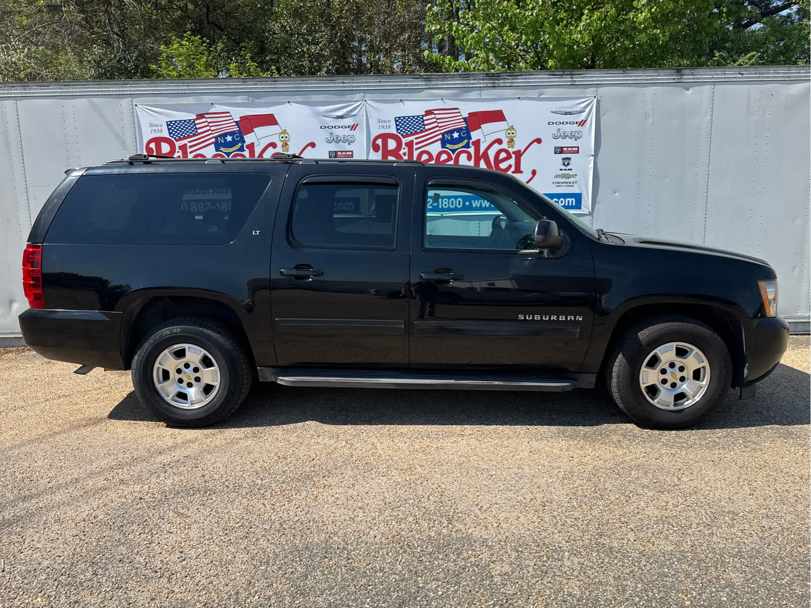Used 2014 Chevrolet Suburban LT with VIN 1GNSCJE05ER114794 for sale in Dunn, NC