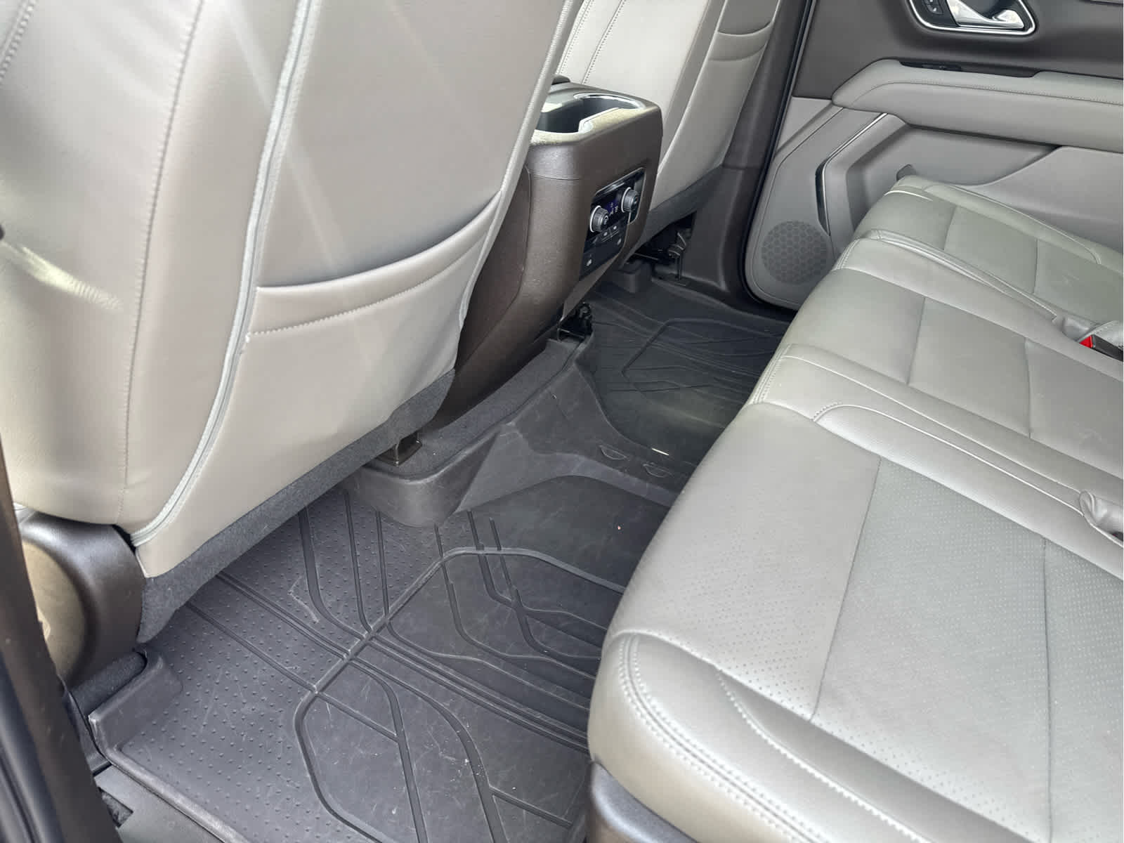 2024 Chevrolet Tahoe LS