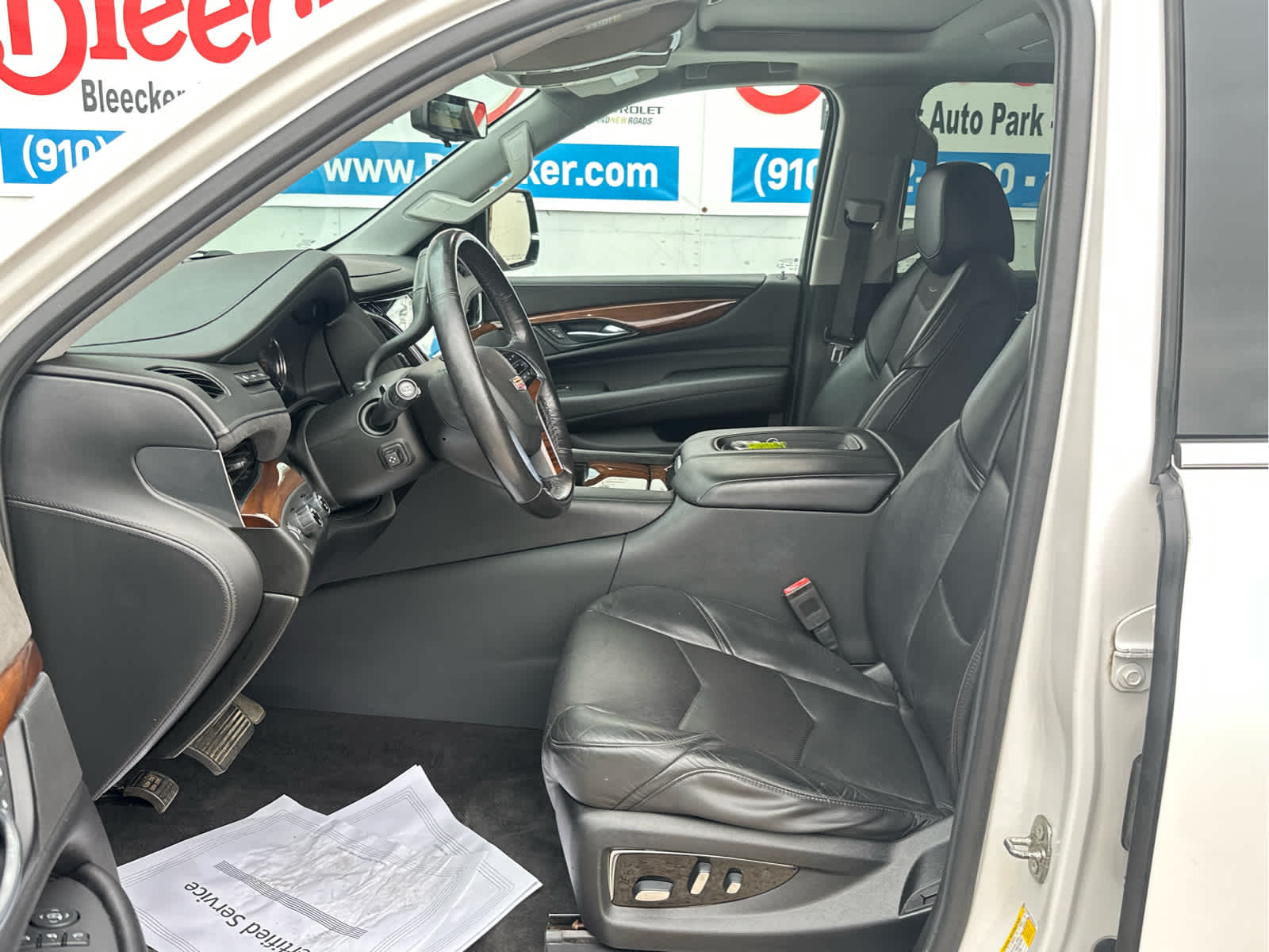 2020 Cadillac Escalade Luxury