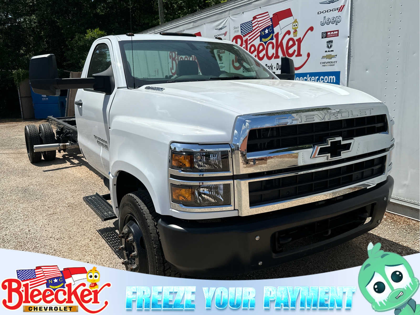 2022 Chevrolet Silverado 6500 HD Work Truck