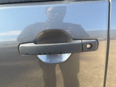 2023 Nissan Frontier S