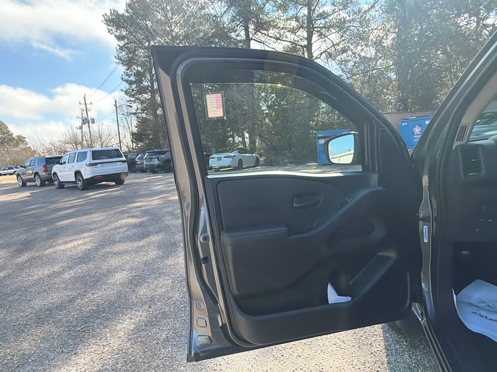 2023 Nissan Frontier S