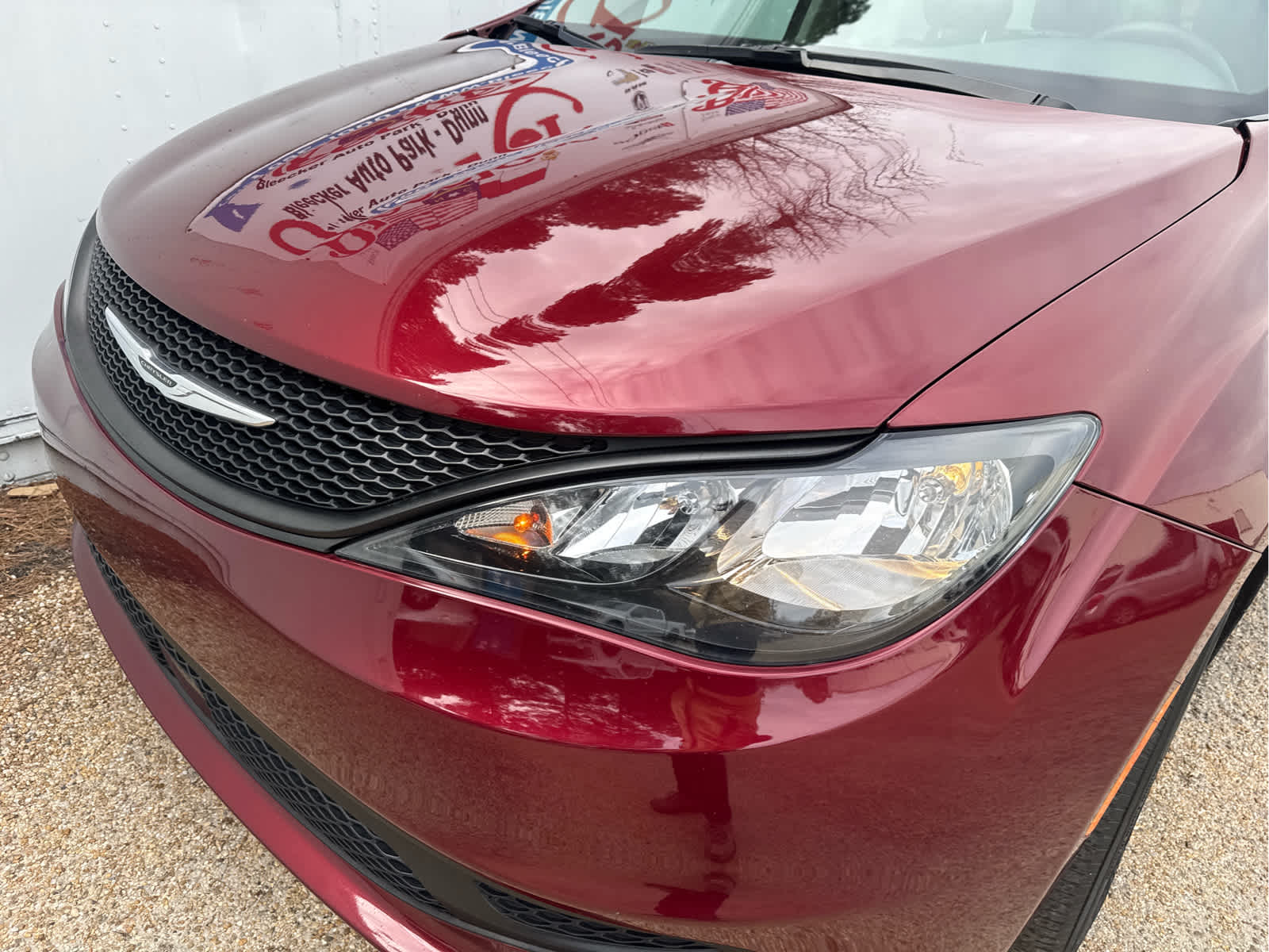 2023 Chrysler Voyager LX