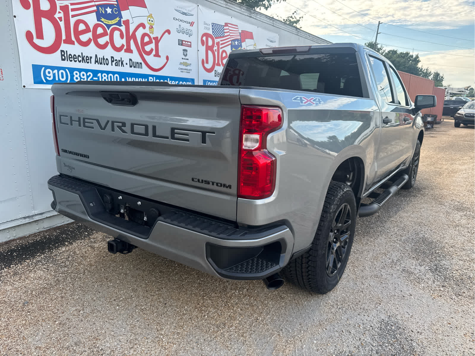 2025 Chevrolet Silverado 1500 Custom