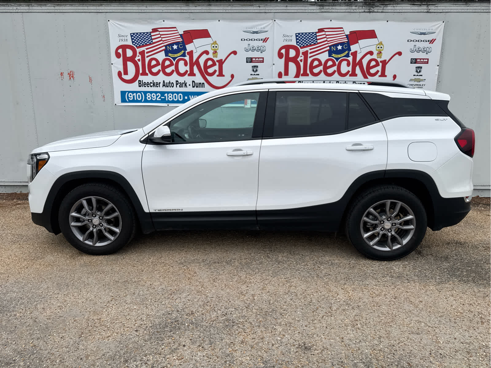 2024 GMC Terrain SLT