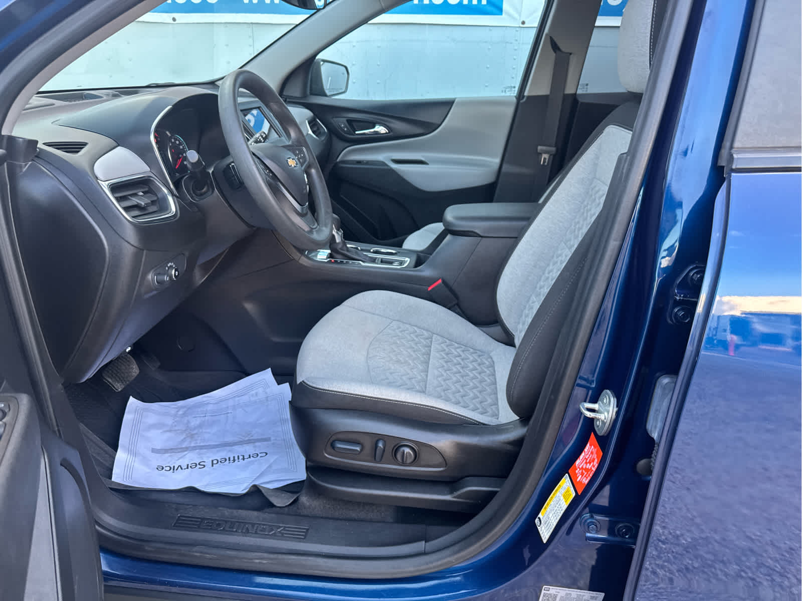 2023 Chevrolet Equinox LS