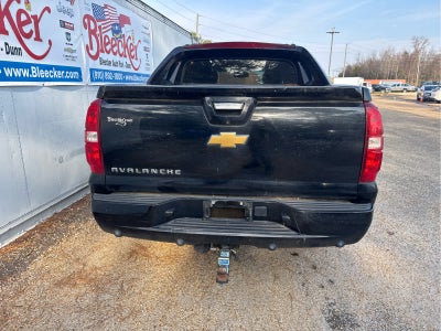 2013 Chevrolet Avalanche LS