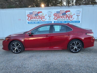 2020 Toyota Camry SE