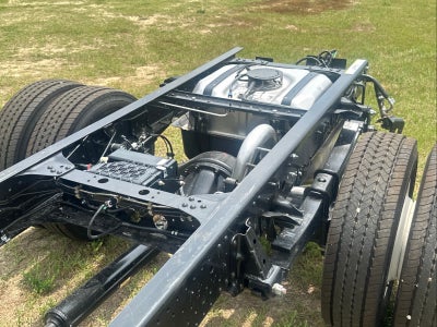 2024 Chevrolet Low Cab Forward 4500 1WT