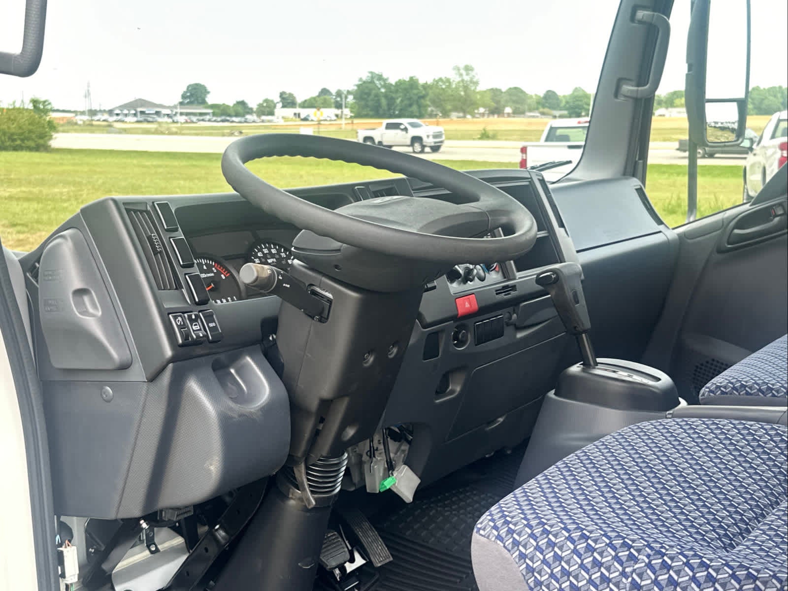 2024 Chevrolet Low Cab Forward 4500 1WT