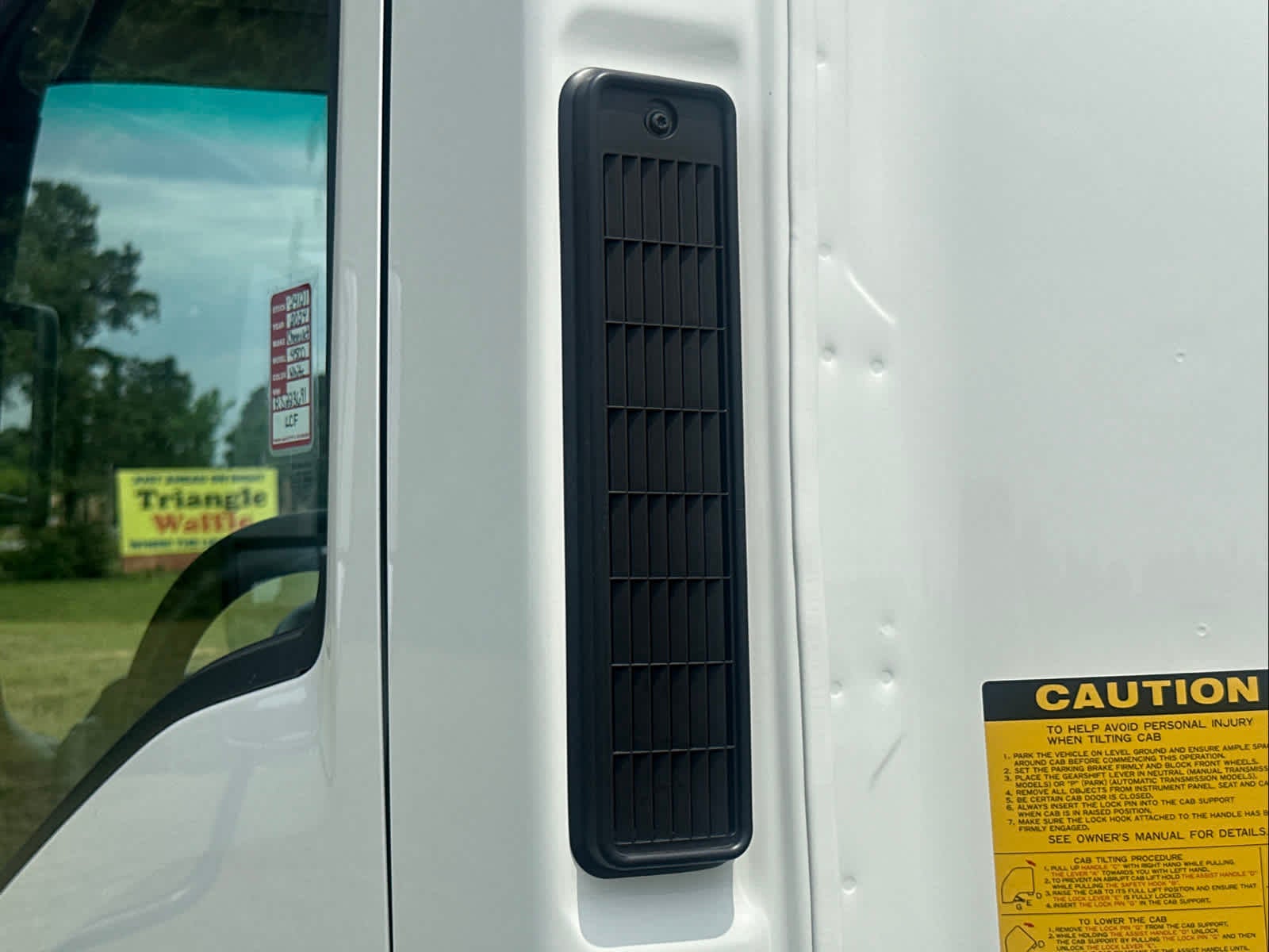 2024 Chevrolet Low Cab Forward 4500 1WT