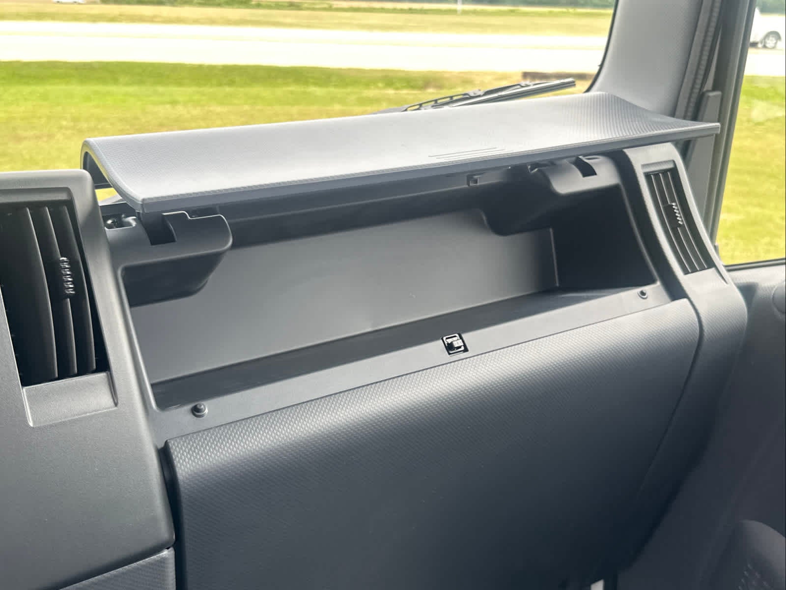 2024 Chevrolet Low Cab Forward 4500 1WT