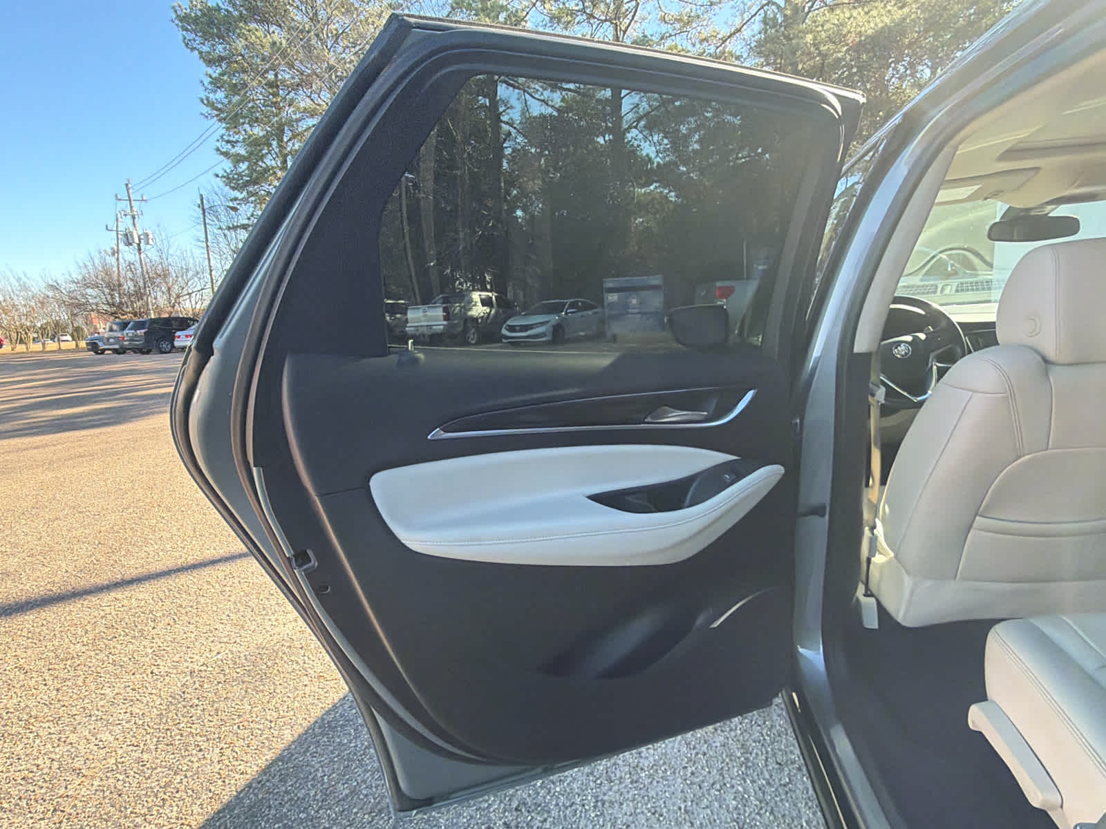 2024 Buick Enclave Essence