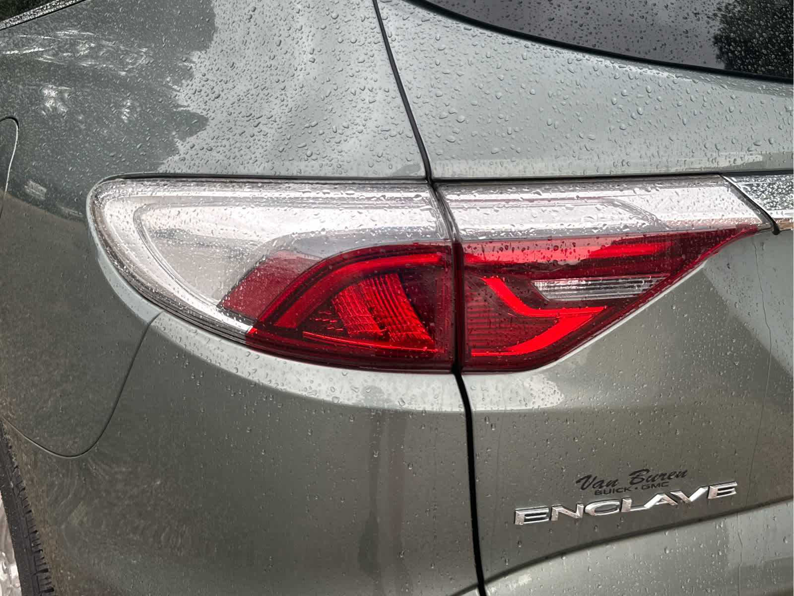 2023 Buick Enclave Essence