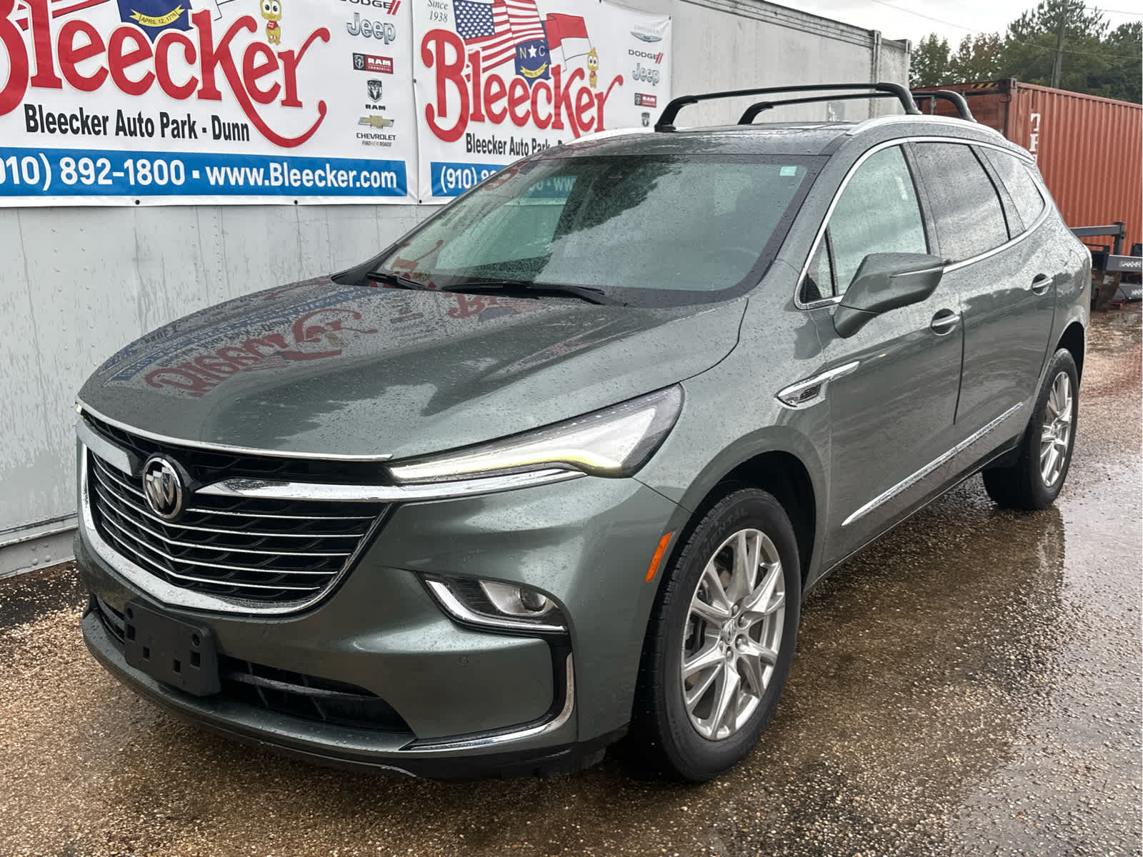 2023 Buick Enclave Essence