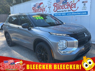 2023 Mitsubishi Outlander SE