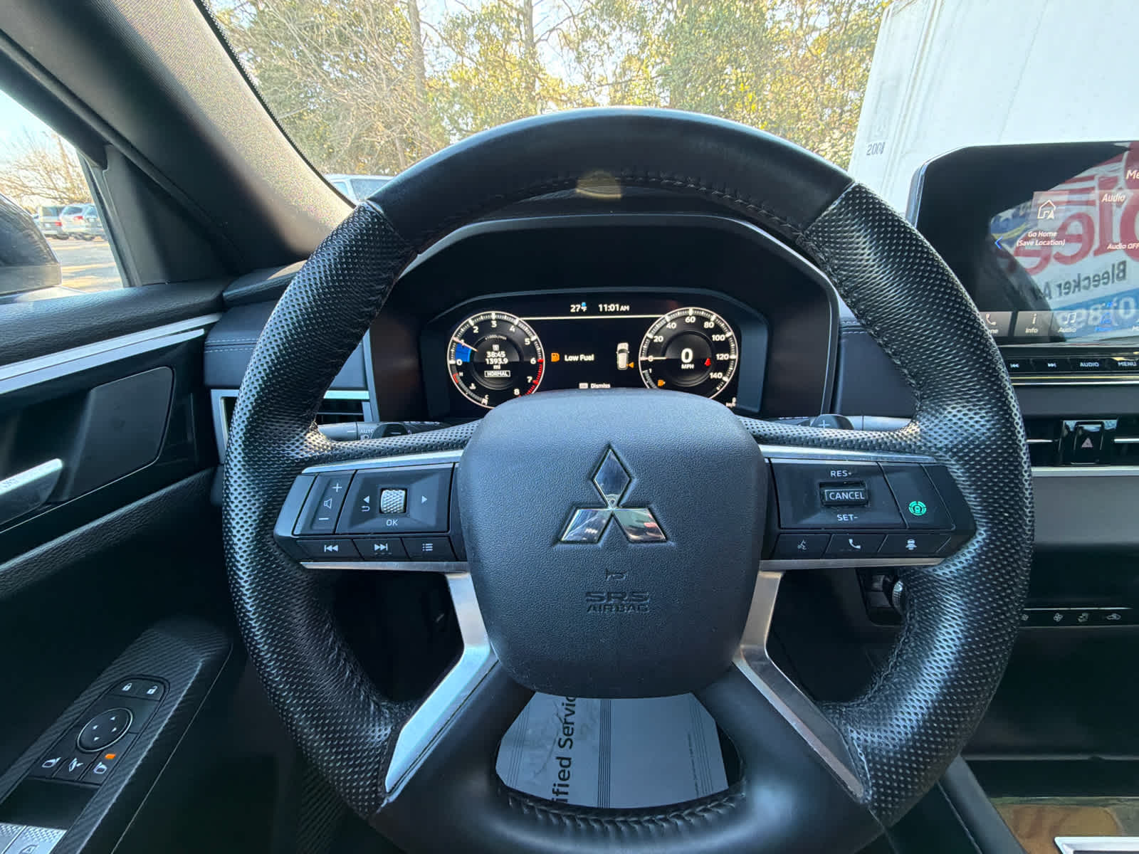 2023 Mitsubishi Outlander SE