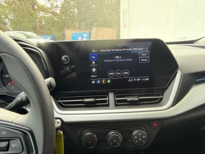 2025 Chevrolet Trax LS